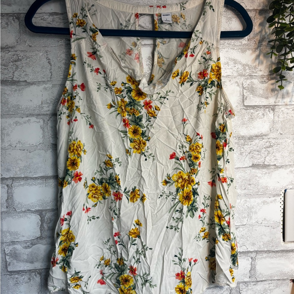 Old Navy White Floral V-Neck Sleeveless Camisole with Yellow & Red Flowers